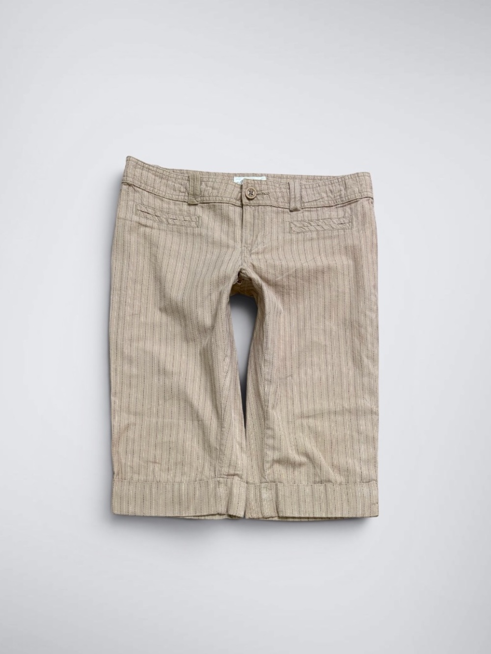 VTG 2000s Aeropostale Pinstripe Bermuda Shorts Low Rise Capris Khaki Y2K